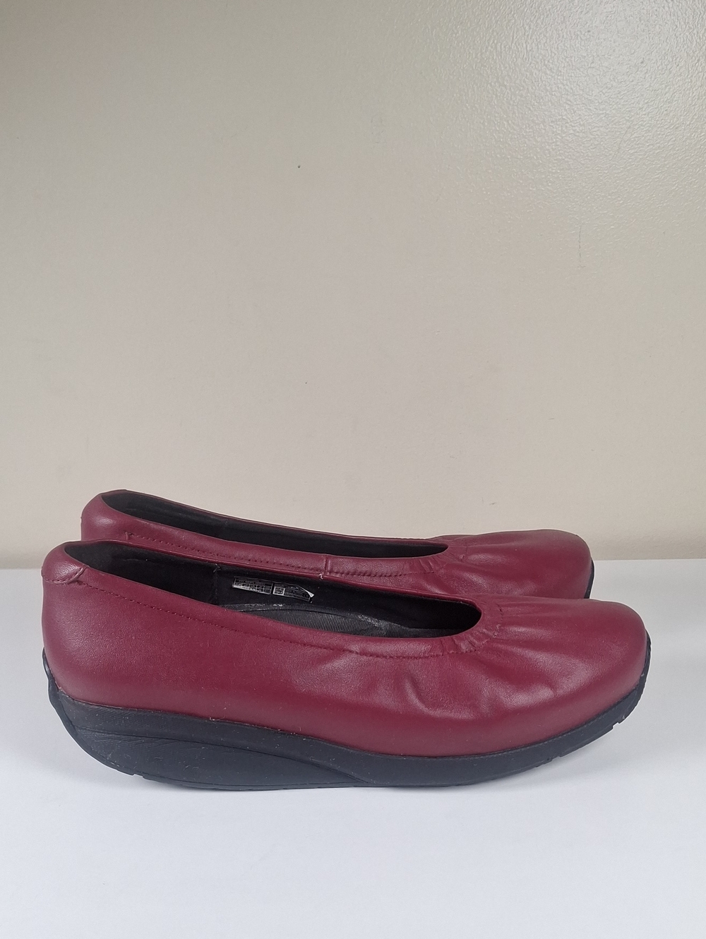 MBT Harper Burgundy Leather Rocker Bottom Ballet Flats - Size EU 40